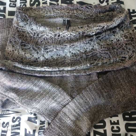 Women's Maurice cowl neck sweater - Picture 1 of 4